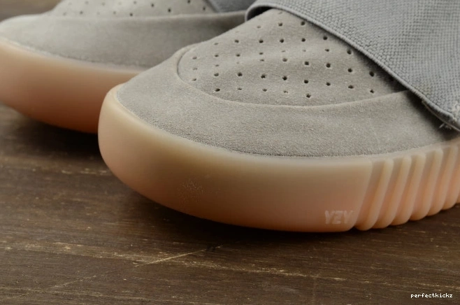 GUM DARK 750 ADIDAS GLOW LIGHT GREY YEEZY BOOST BB1840 0815